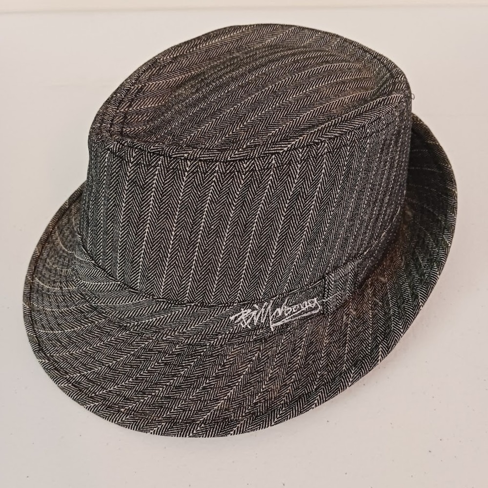 Billabong, size Med, Black & White Pinstripe Fedora‎ Hat With Signature Logo